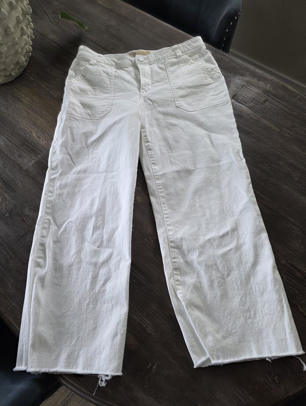 Democracy White Jeans Size 10